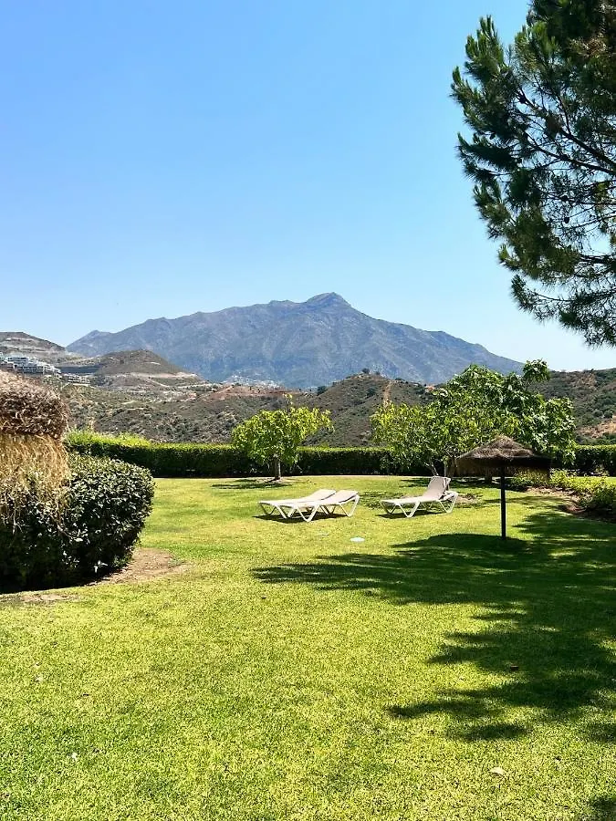 Altos De La Quinta II Apartment Marbella