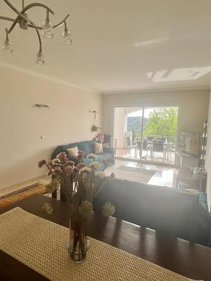 Altos De La Quinta II Apartment Marbella